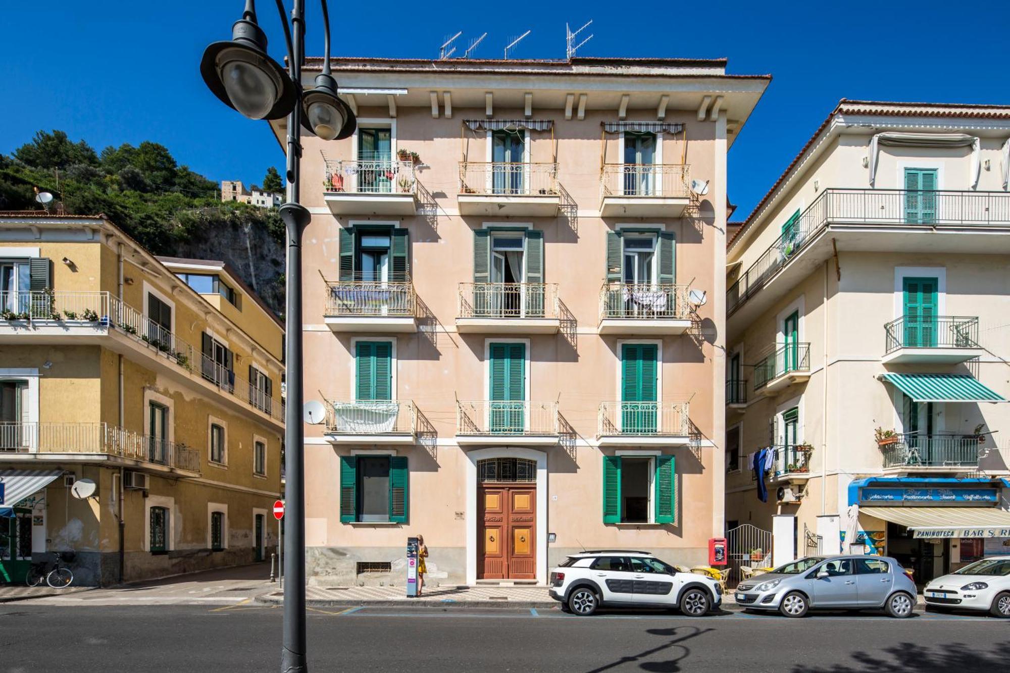 Un Oblo Sul Mare Apartment Maiori Bagian luar foto